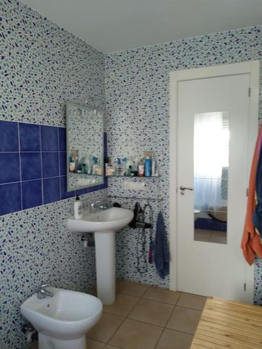 הוילה חריקה Casa Junto Al Lago מראה חיצוני תמונה